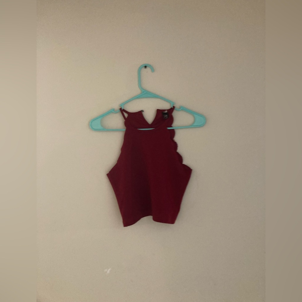 Cute crop top size small, great in summer or as a layering piece in cool months.